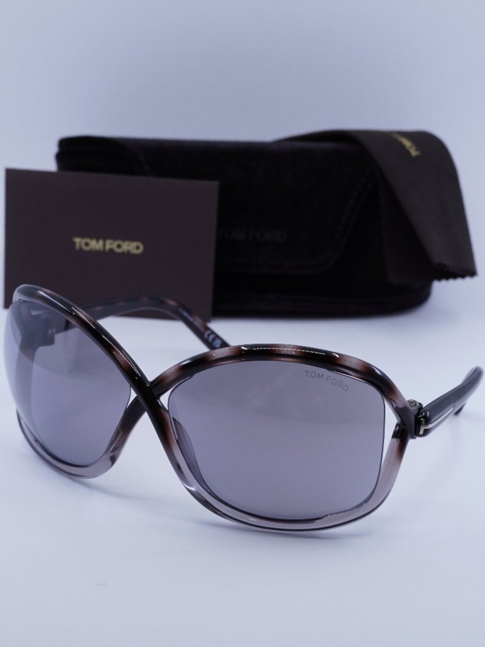 Tom Ford Bettina FT1068 55C Geometric Sunglasses - Gradient Grey Havana / Smoke